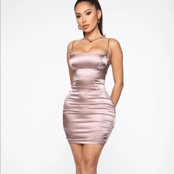 Fashion nova dress mauve - Picture 2 of 5